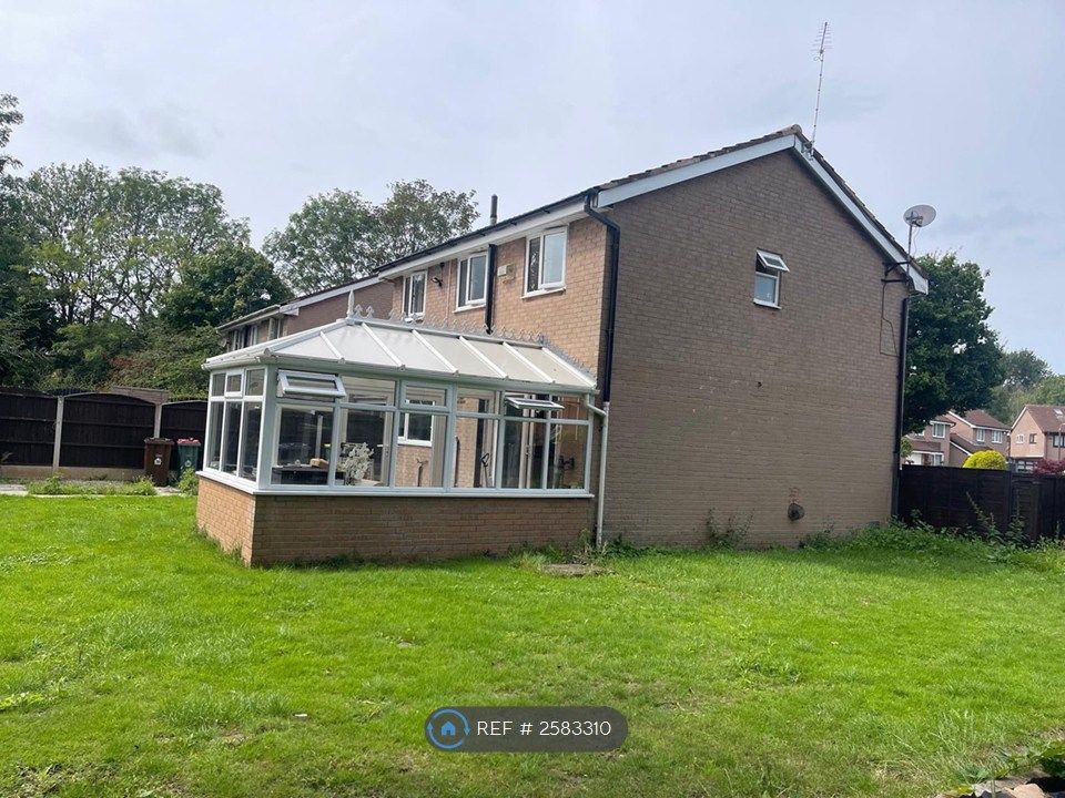 Property photo 3 of 16 Side View