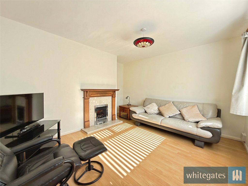 Property photo 3 of 19 Picture No. 17