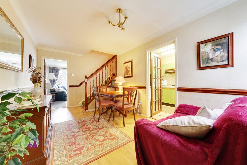 Property photo 3 of 12