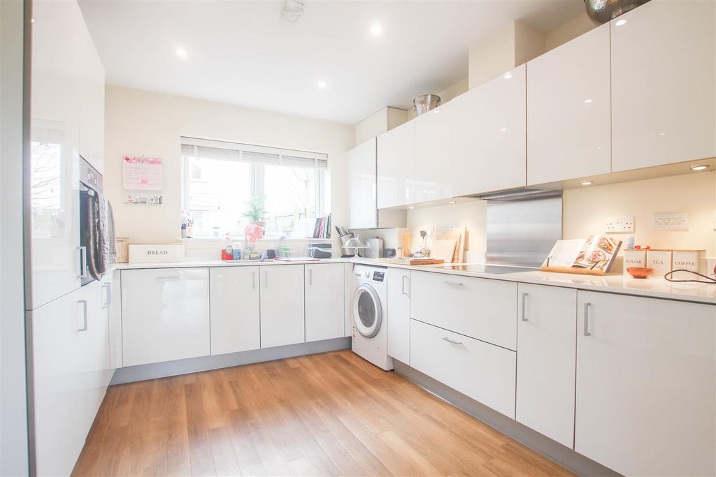 Property photo 2 of 18 Img_8518.Jpg