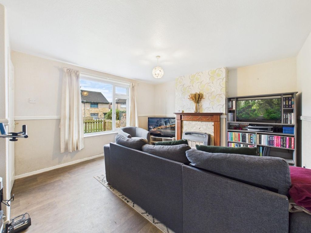 Property photo 3 of 15 Cam04899G0-Pr0260-Still008.Jpg