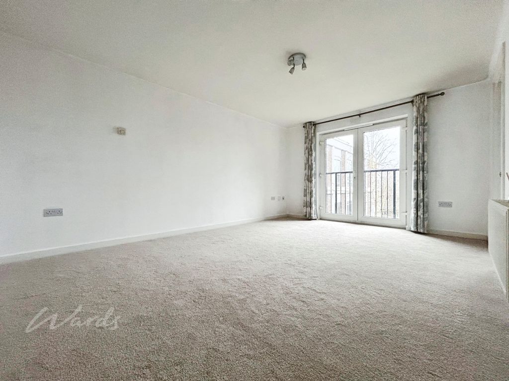 Property photo 2 of 8 Lounge