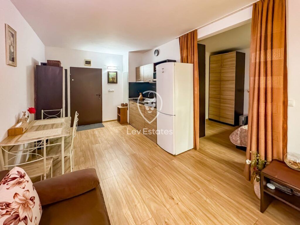 Property photo 2 of 7