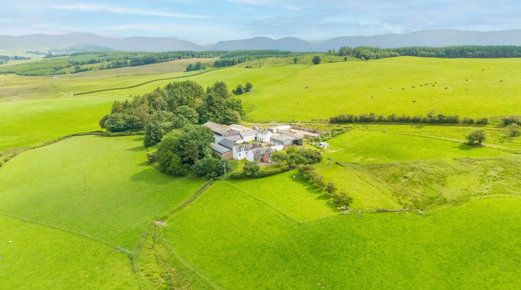 Additional image 2 of 5 bed farmhouse for saleThornhill, Thornhill DG3