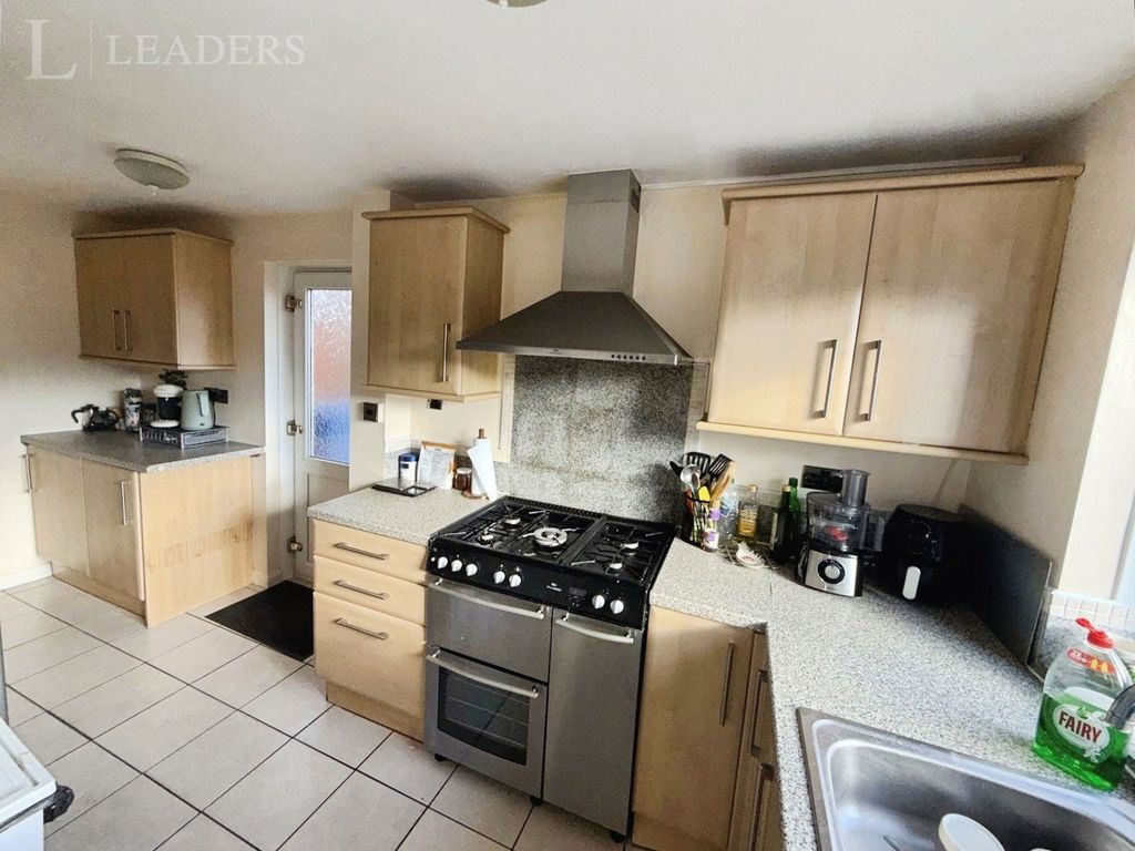 Property photo 2 of 15 Pbox-Img.Jpg