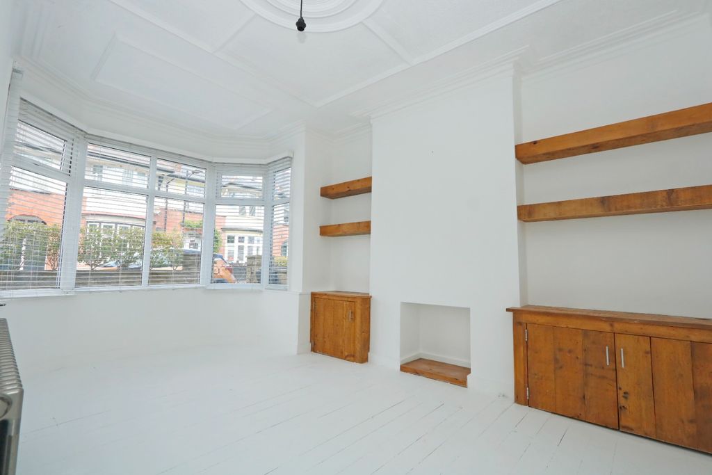 Property photo 2 of 12 4444891
