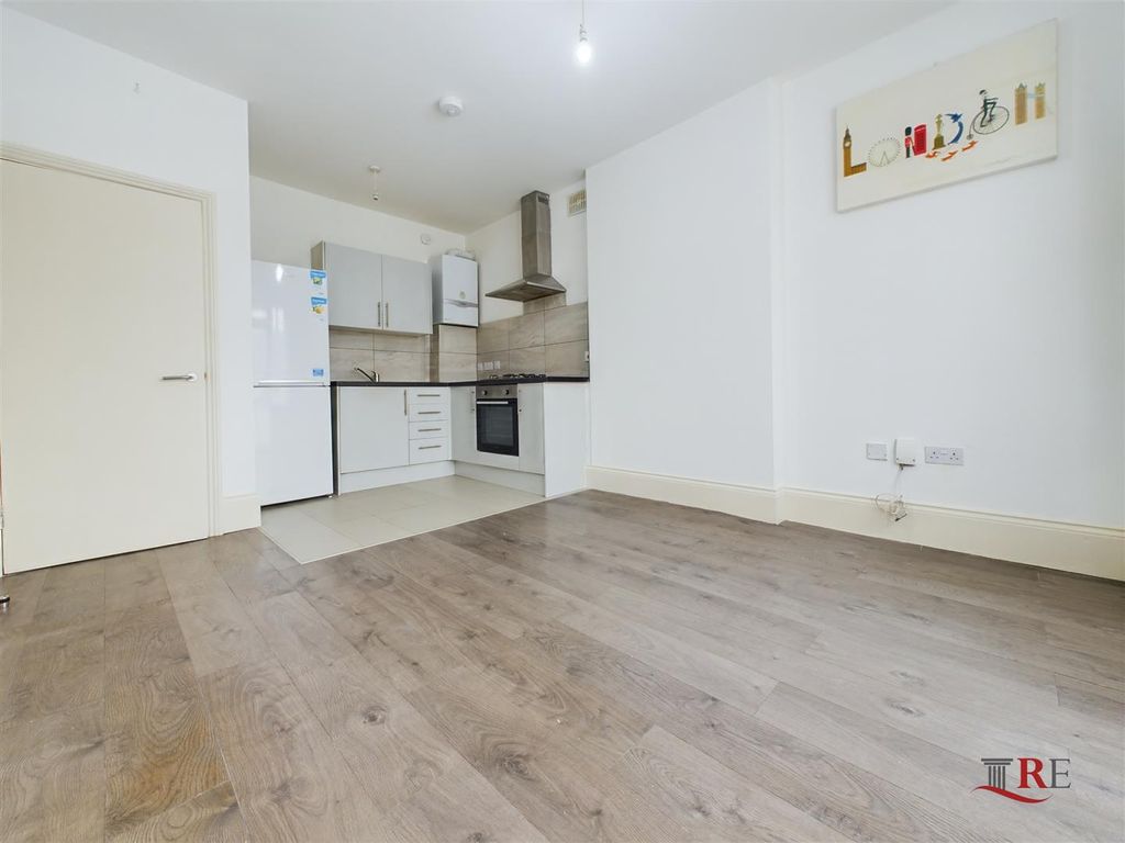 Property photo 1 of 8 Cam02489G0-Pr0132-Still003.Jpg