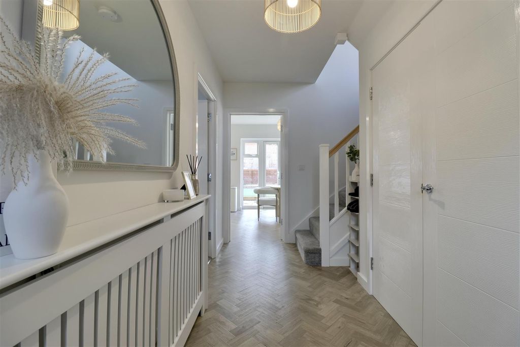 Property photo 1 of 18 B70Fbb4E-9F83-4222-8163-Bfda63E7Bd06_1_201_A.Jpeg