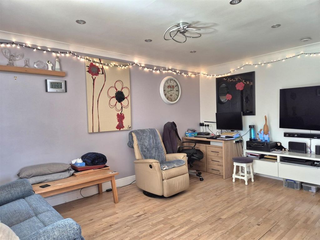 Property photo 3 of 18 20260313_114103_Resized.Jpg