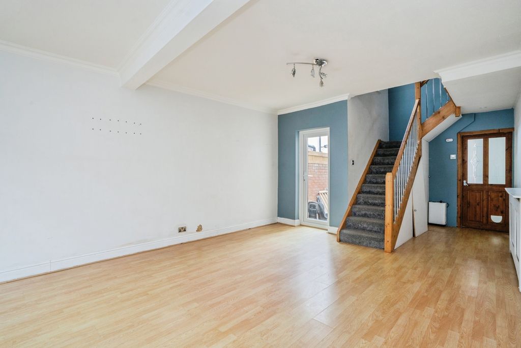 Property photo 2 of 19 Pbox-Img.Jpg