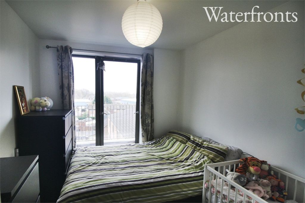 Property photo 3 of 5