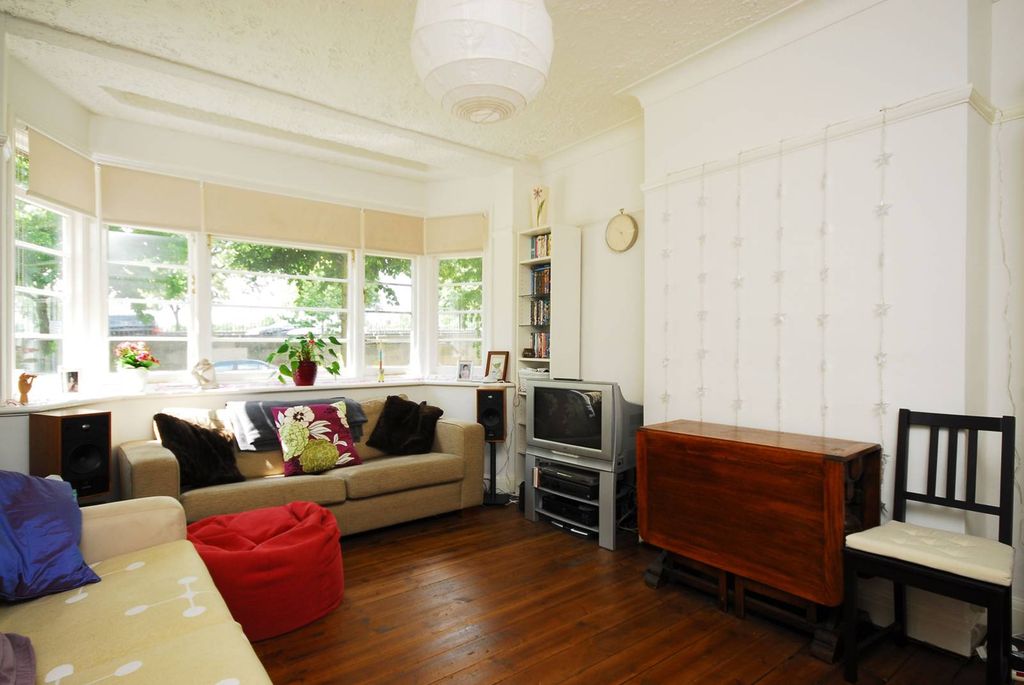 Property photo 1 of 4