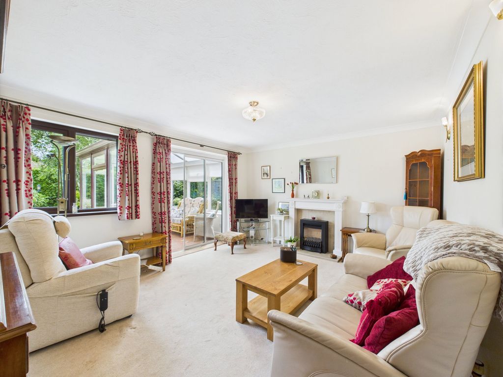 Property photo 2 of 22