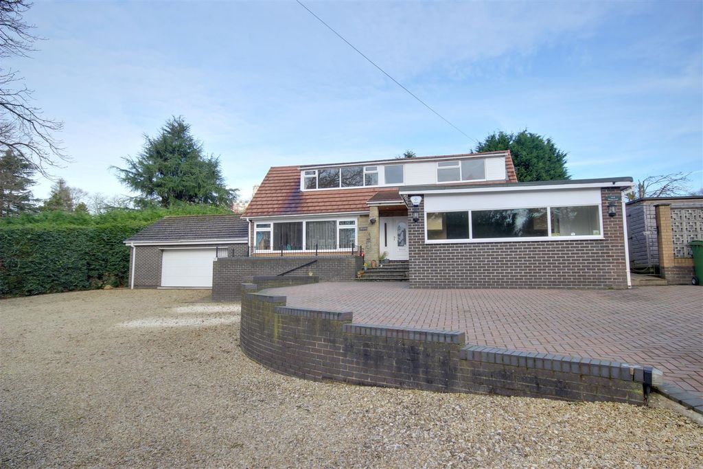 Property photo 1 of 19 14Asandsfront.Jpg