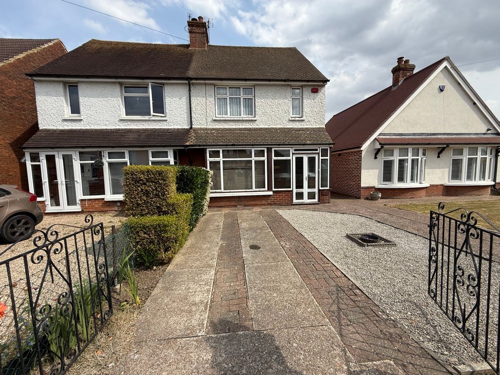 Property photo 1 of 40