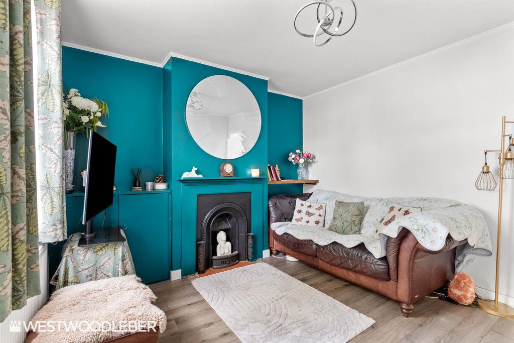 Property photo 3 of 20 Burfordstreet_7.Jpg