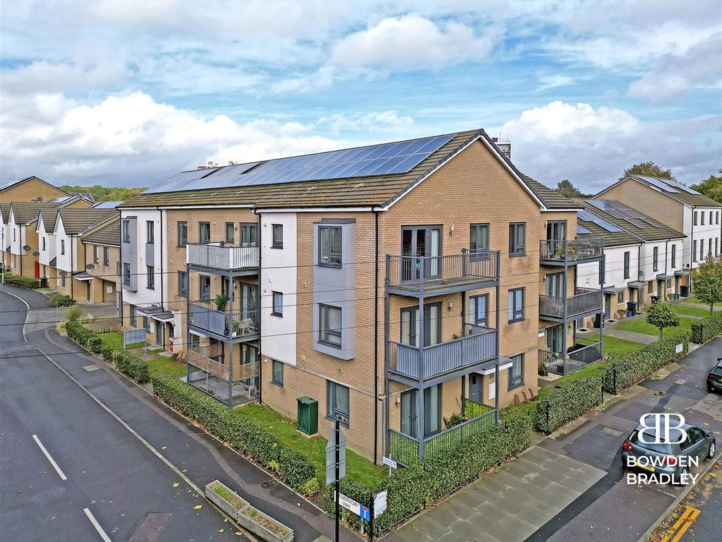 Property photo 1 of 13 Front