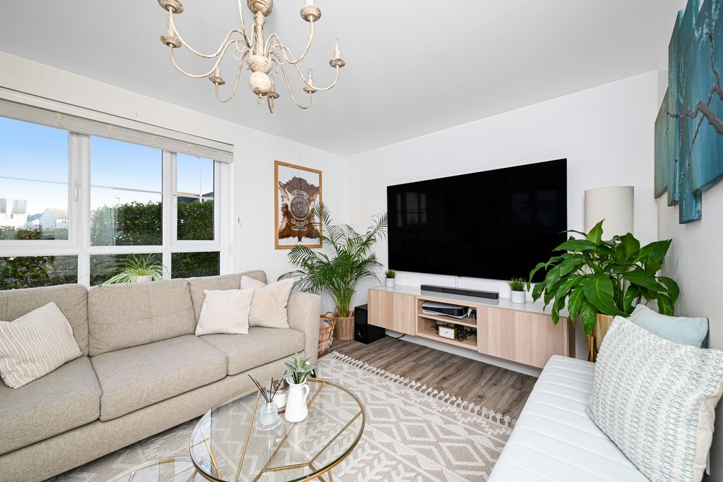 Property photo 3 of 16 Property Image 3