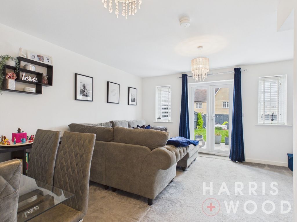 Property photo 3 of 17 4937363