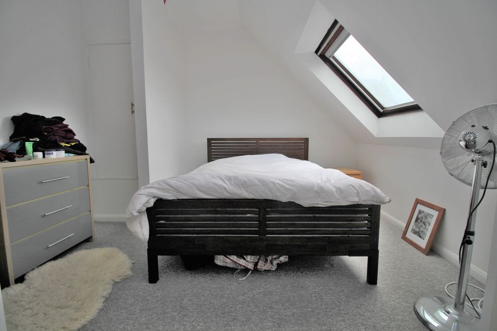 Property photo 3 of 11 31