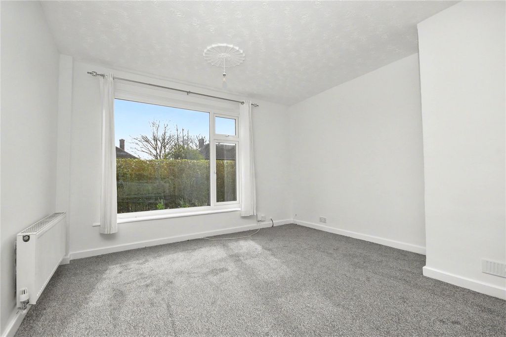 Property photo 3 of 10 Picture No. 02