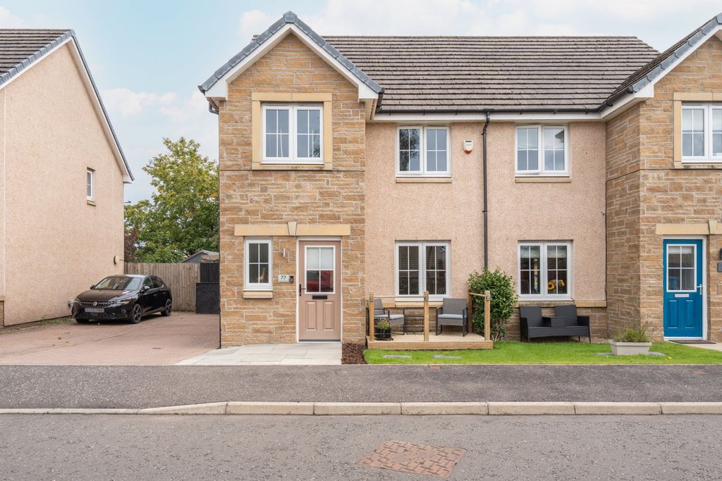 Property photo 1 of 29