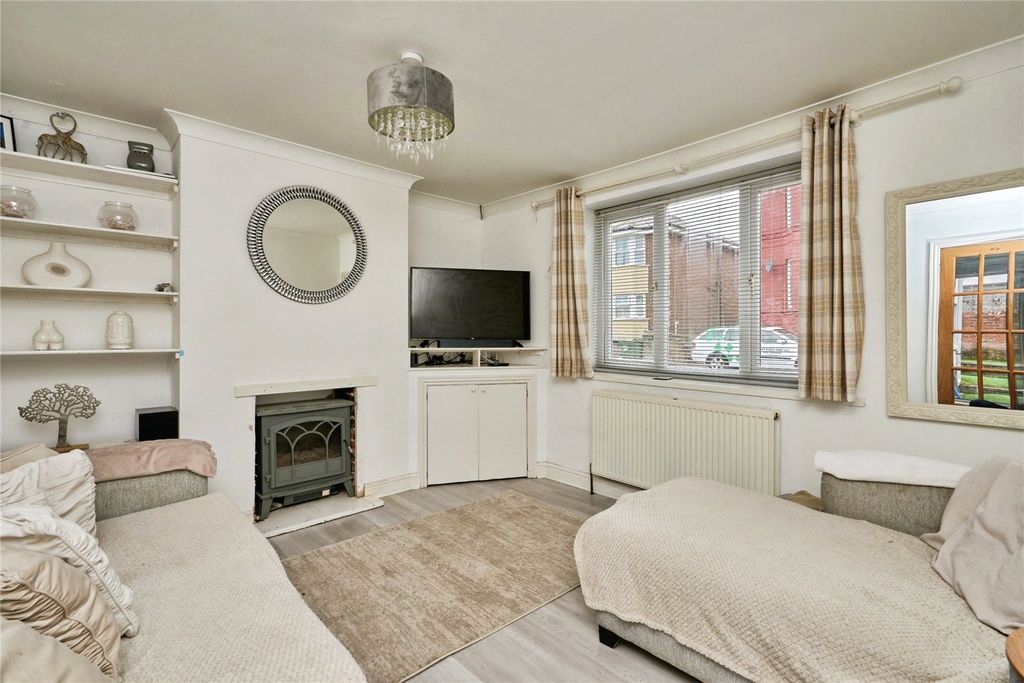 Property photo 3 of 18 Picture No. 50