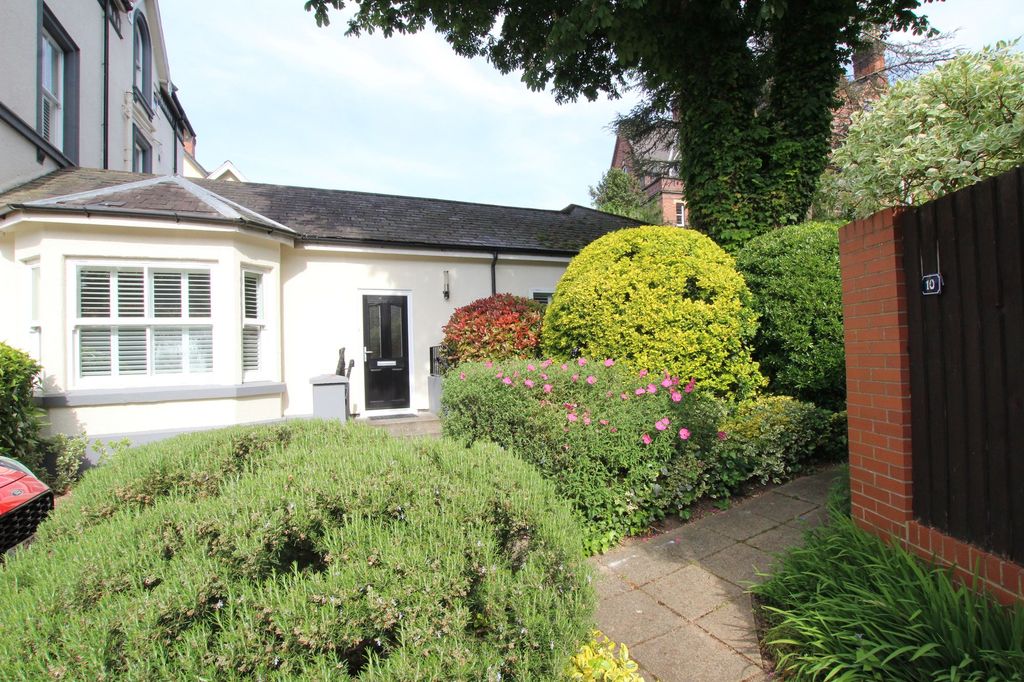 Property photo 1 of 20