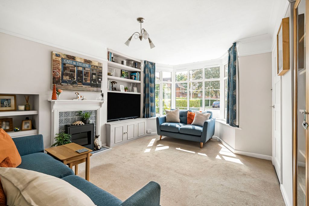 Property photo 2 of 12 Living Room