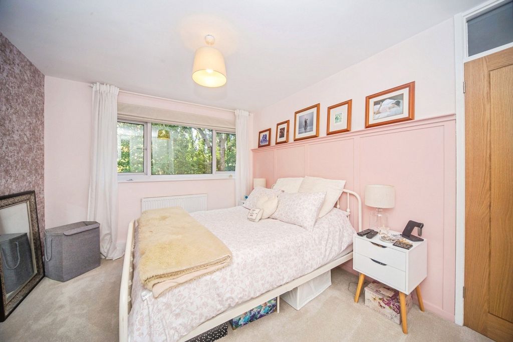 Property photo 3 of 12 Picture No. 10