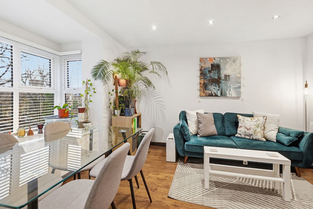 Property photo 3 of 15 Reception | Dining Area