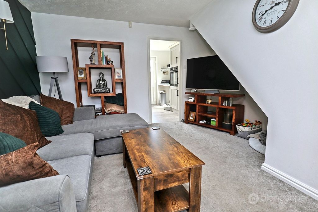 Property photo 3 of 22 5172153