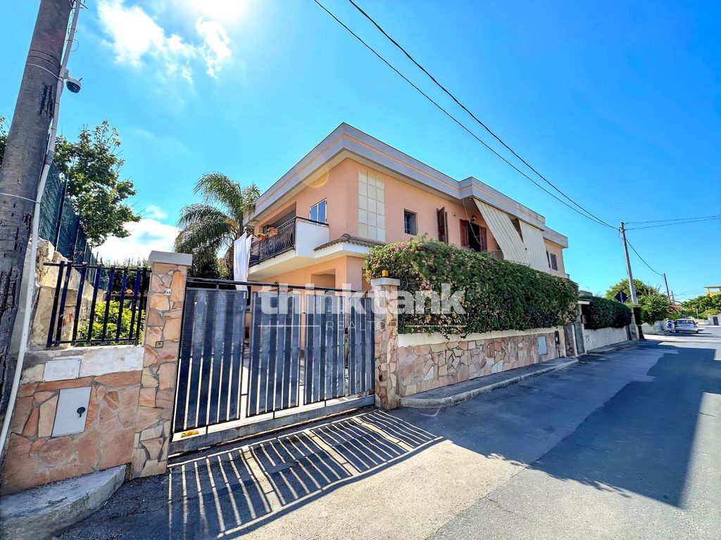 Property photo 1 of 37