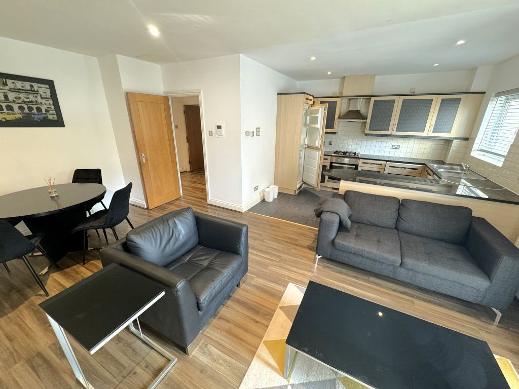 Property photo 2 of 18