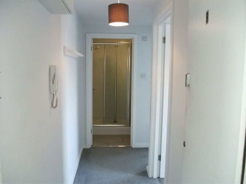 Property photo 3 of 10 Hallway