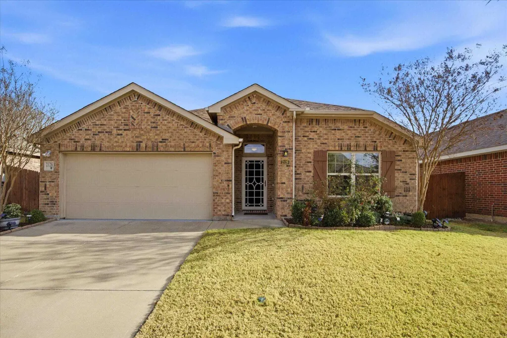 Property photo 1 of 29