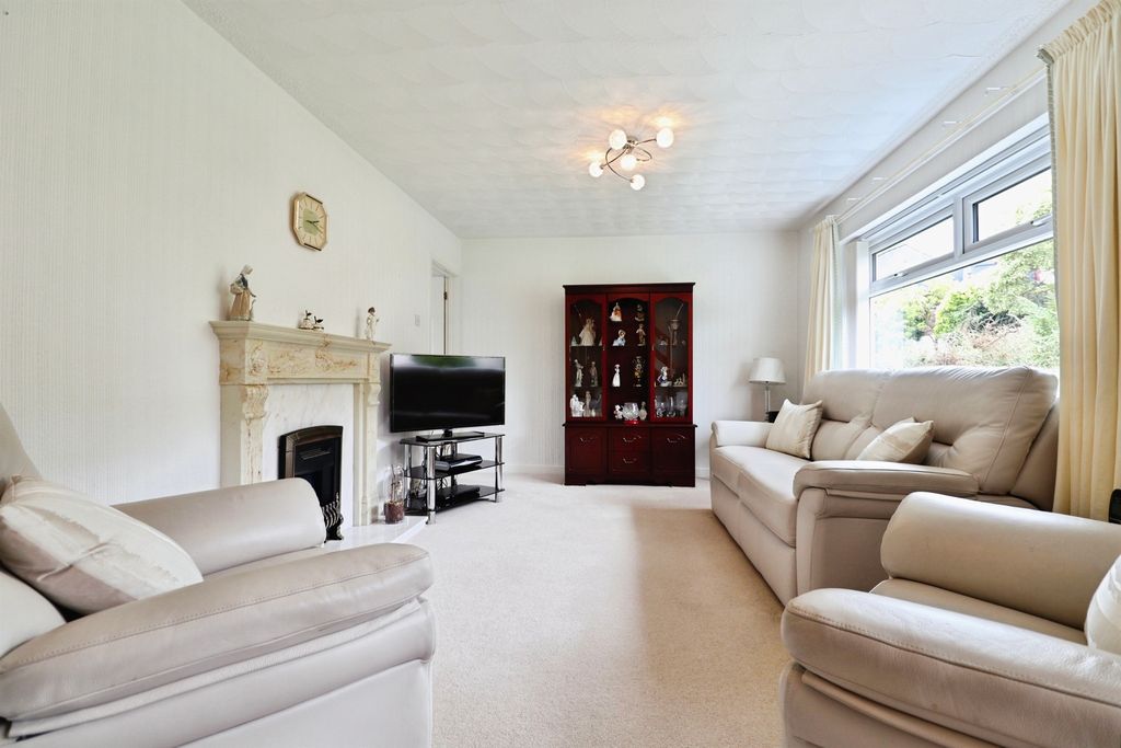 Property photo 3 of 24