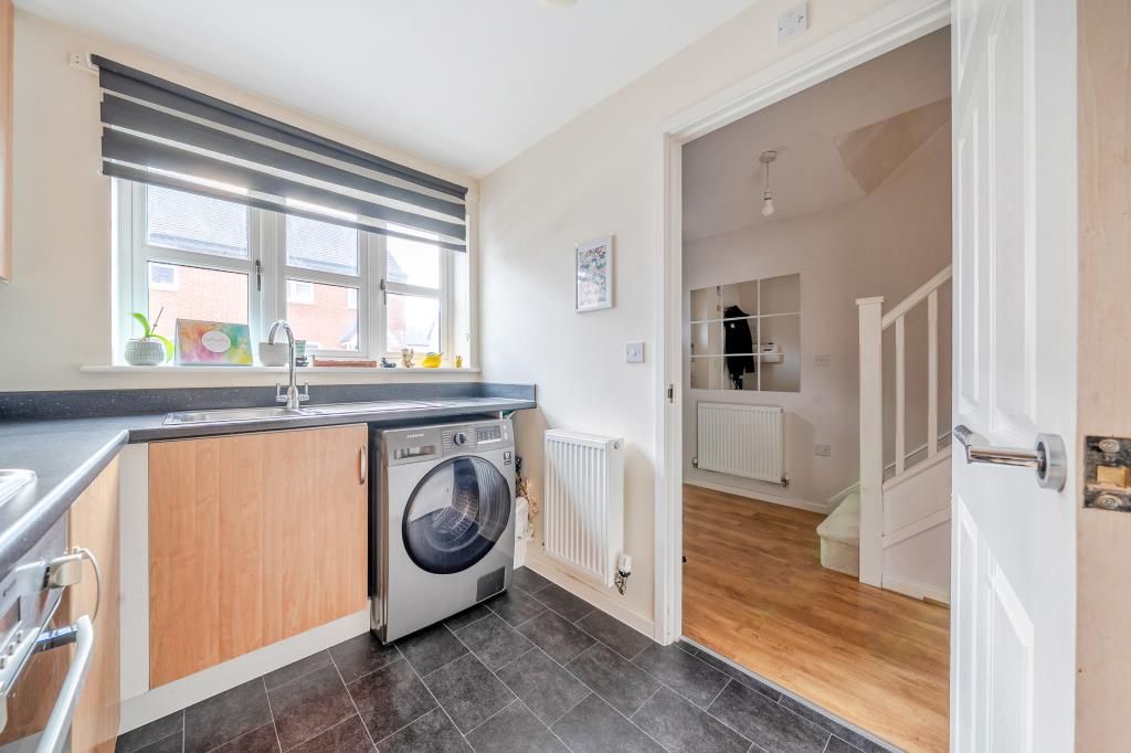 Property photo 3 of 20 Kitchen