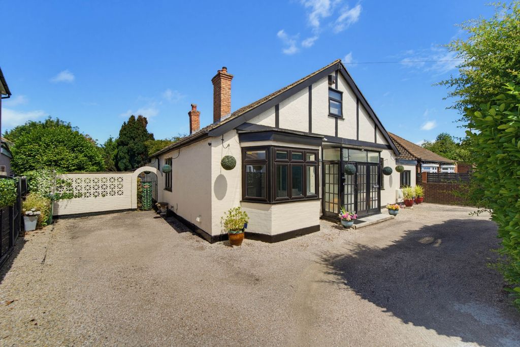 Property photo 1 of 25 5243871