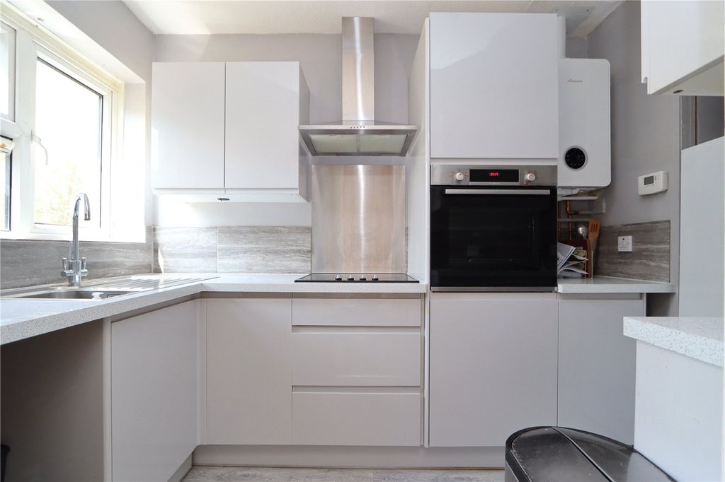 Property photo 2 of 10 Picture No. 06