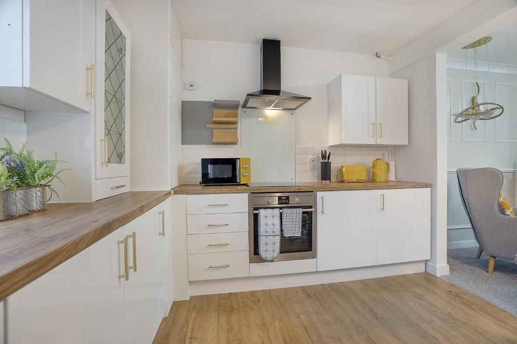 Property photo 1 of 30