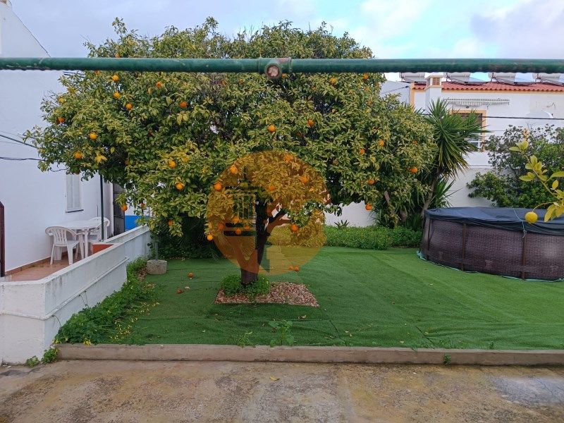 Property photo 3 of 99