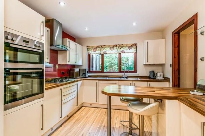 Property photo 2 of 15