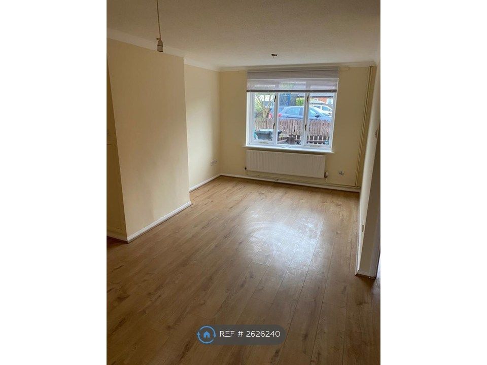 Property photo 1 of 11 Lounge