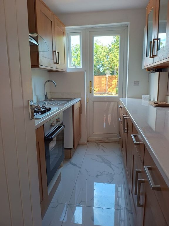 Property photo 2 of 10 Kitchen 2.Jpg