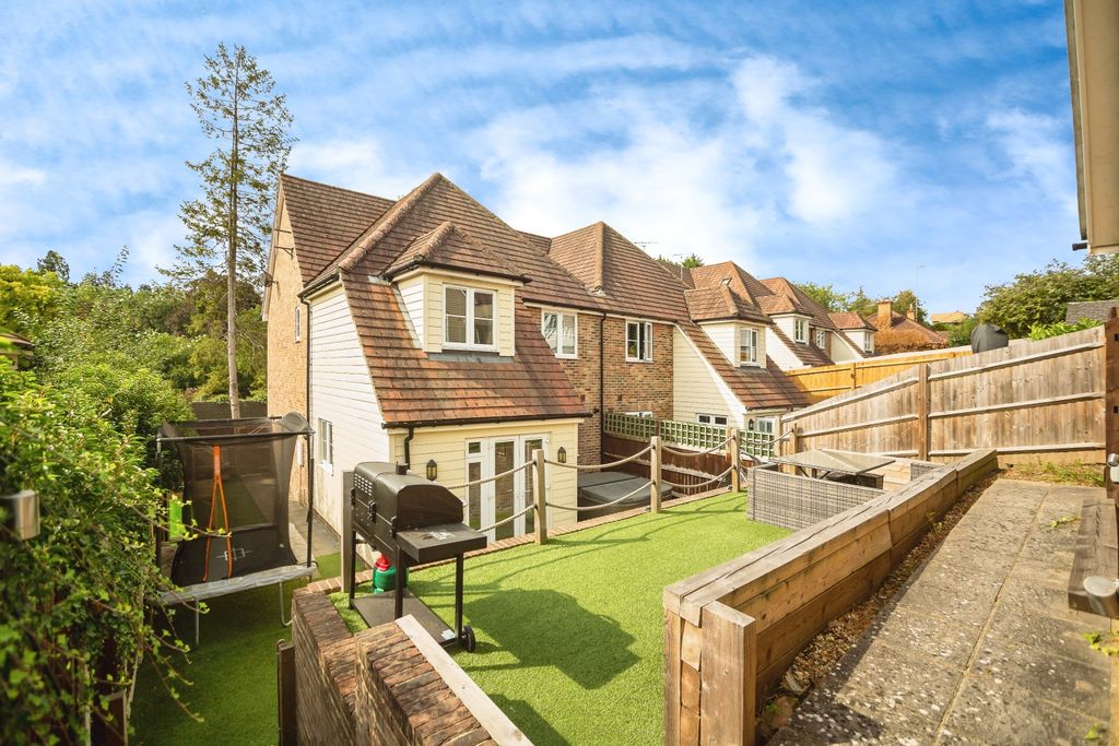 Property photo 1 of 22