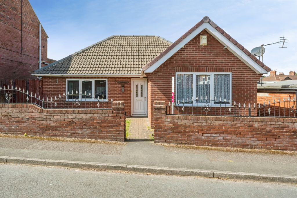 Property photo 1 of 28