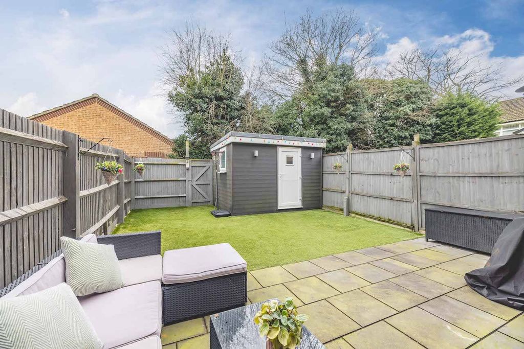 Property photo 2 of 19