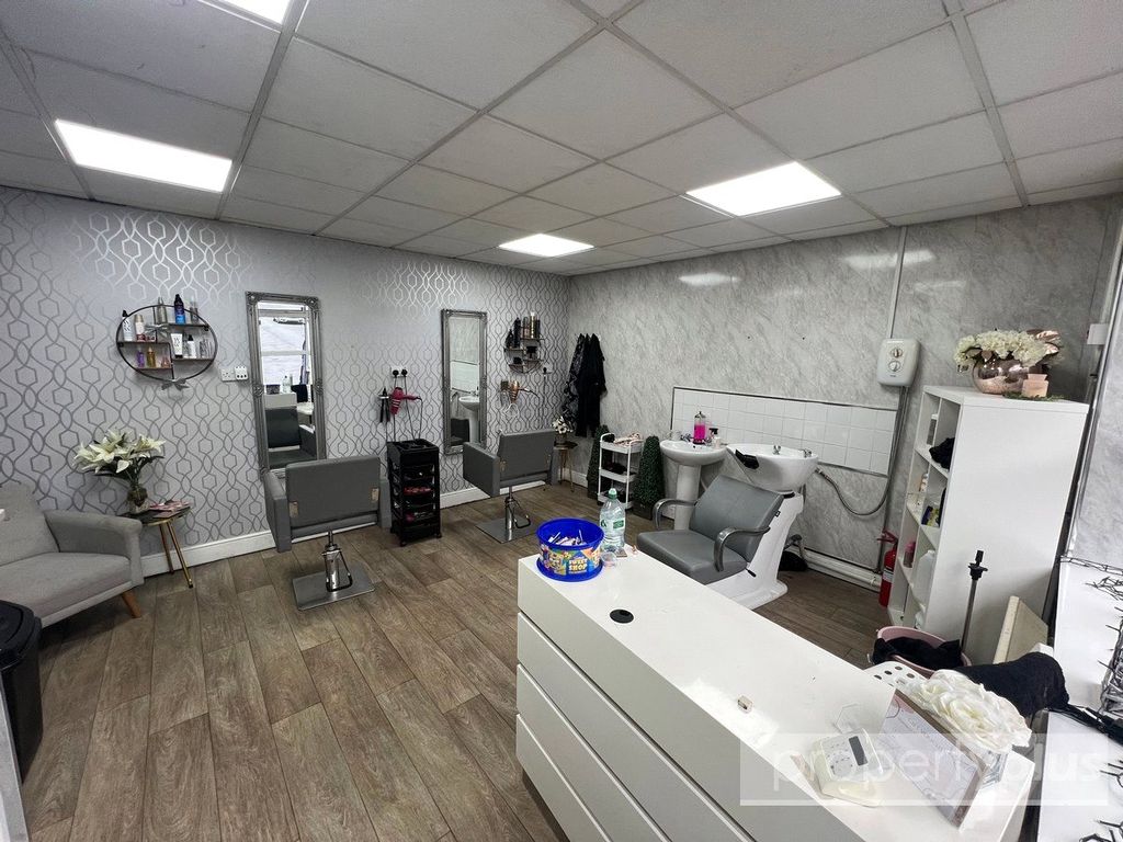 Property photo 3 of 6 Picture No. 02