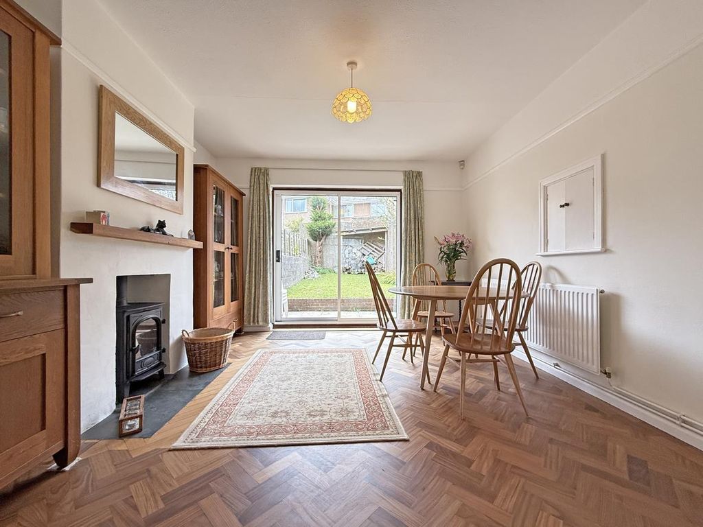 Property photo 3 of 19 Tor Road 47 - Dining Room Two.Jpg